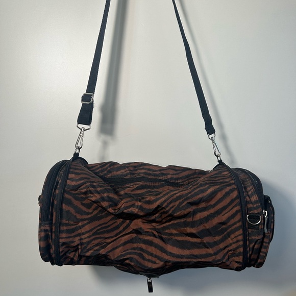 RICARDO BEVERLY HILLS CROSSBODY BAG CARRY ON FOLDING BAG TRAVEL BAG ALL IN ONE - Picture 9 of 10